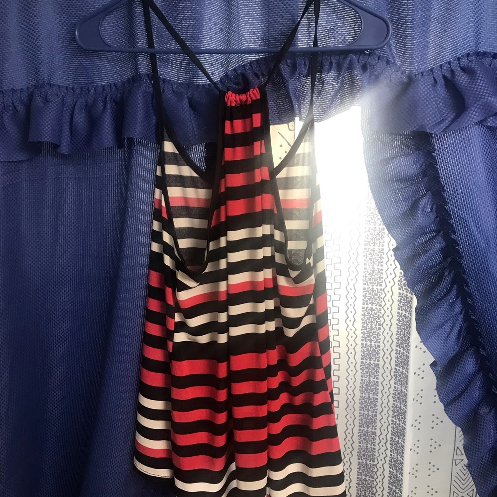 Summer Top - Picture 2 of 2